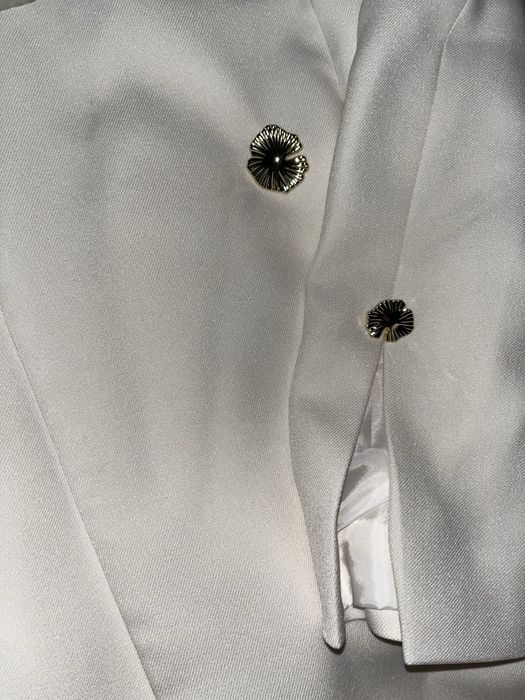 Костюм юбка сапасы өте жақсы