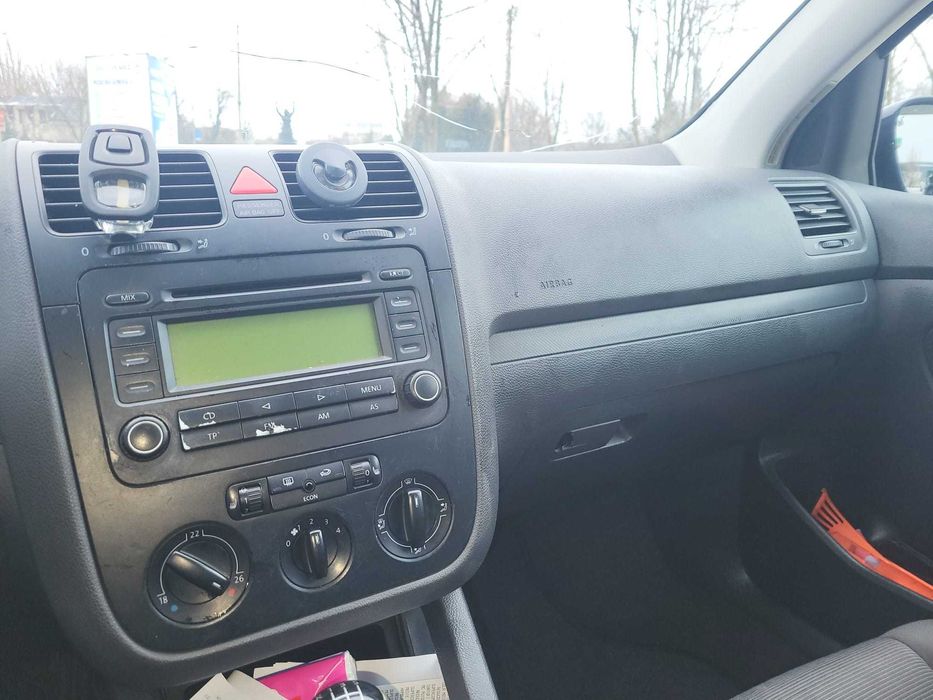 Volkswagen Golf 5 1.6