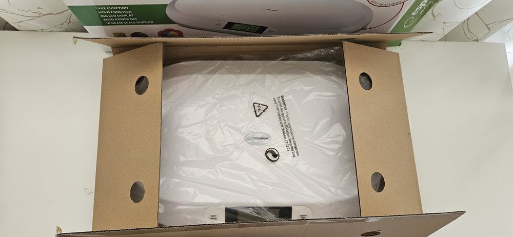 Бебешка везна + сантиметър