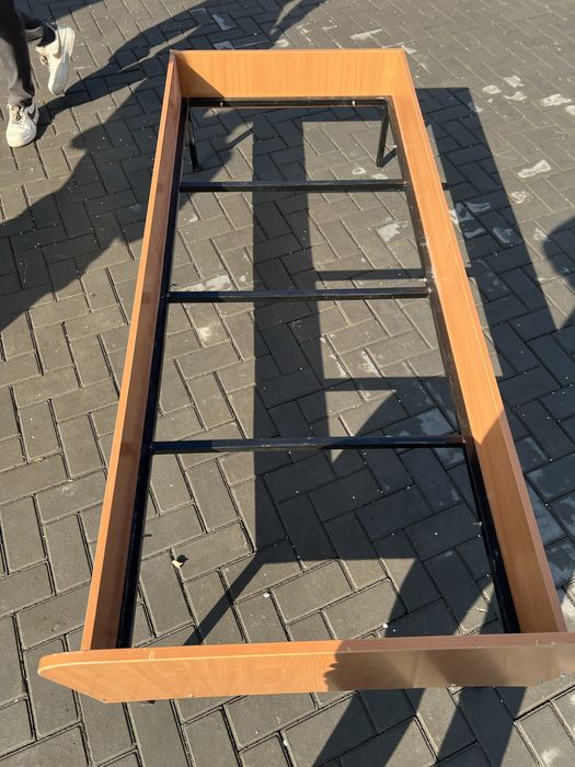 Продаю односпальный кровать