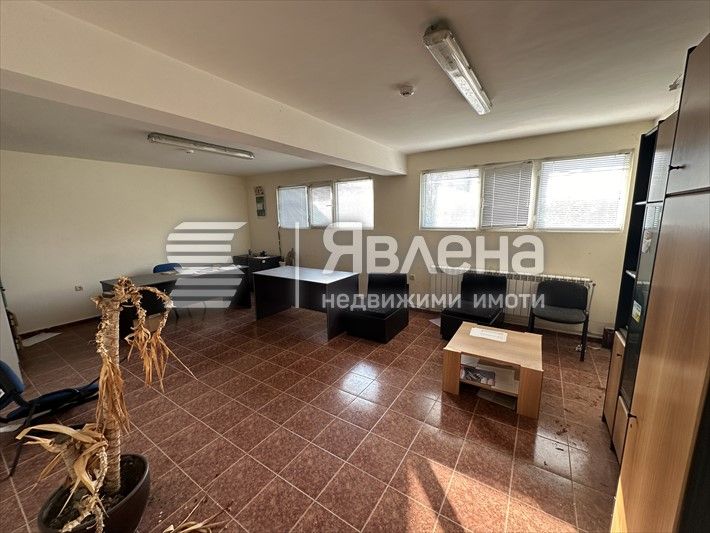 Продава се Склад в Добрич, Рилци - 1976 кв.м за 302 €/кв.м - Снимка #7