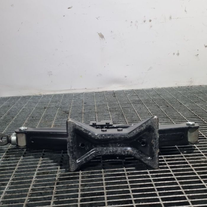Cric Hyundai IX35 2010 - 2019 (1452)