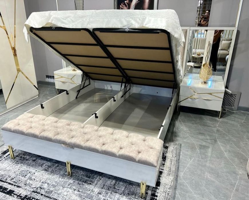 Продам спальню гарнитур