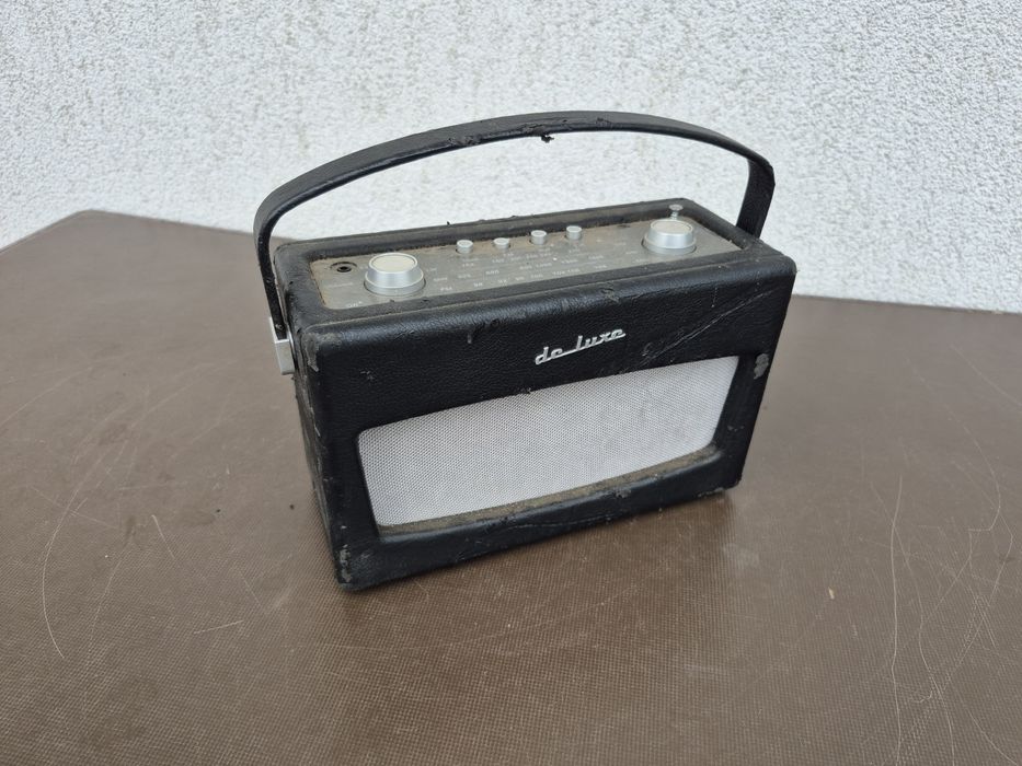 Vând Radio portabil marca TCM model de Luxe
