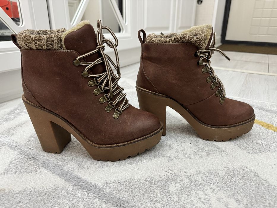 Женские ботильоны, ботинки (кеды, кроссовки)