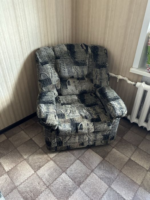 Отдам диван кресла