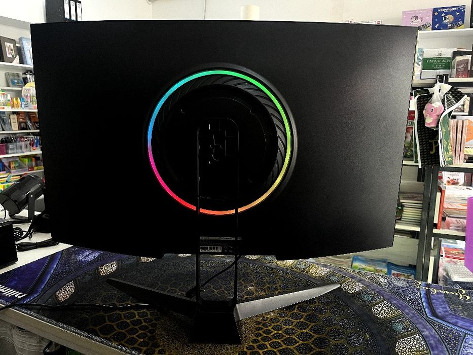 Immer 27 200hz monitor