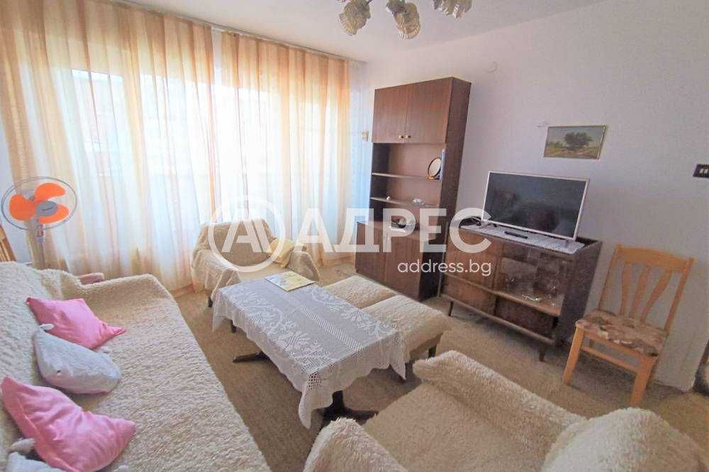 Дава се под наем Двустаен апартамент в Разград, Бели Лом - 67 кв.м за 84150 € - Снимка #1