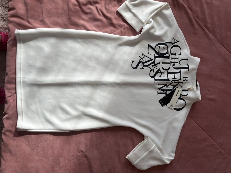 Дамска рокля чисто нова