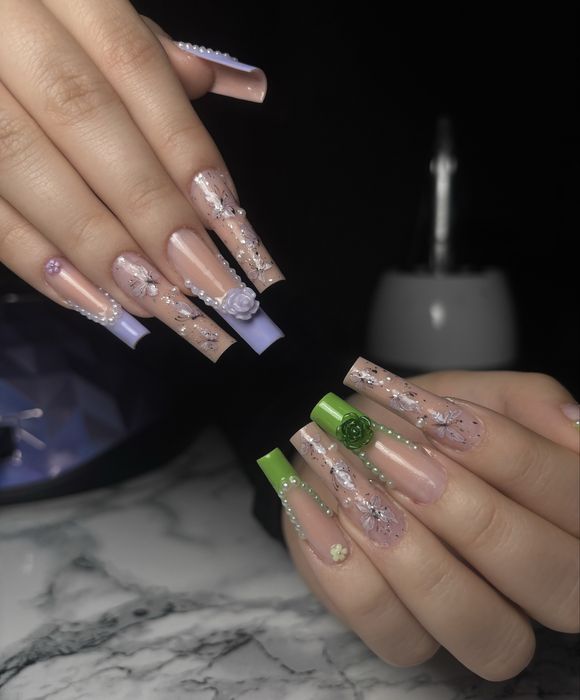 (PRET MIC)Unghii gel, Semi