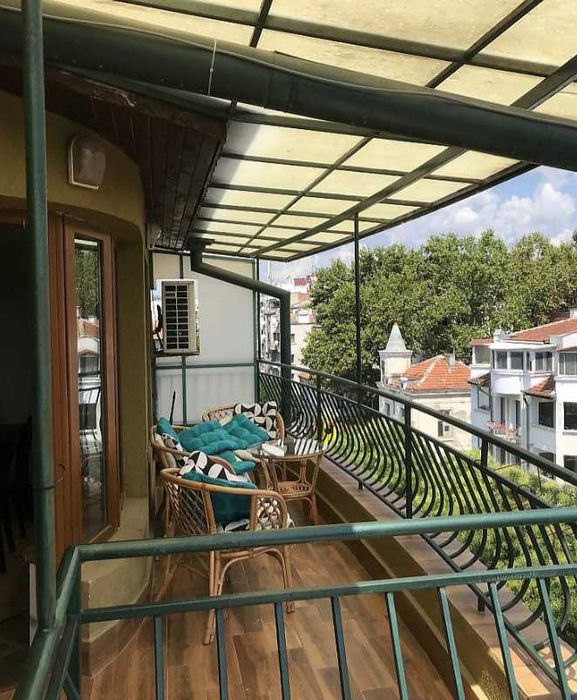 Дава се под наем Многостаен апартамент в Бургас, Център - 150 кв.м за 280.5 € - Снимка #8