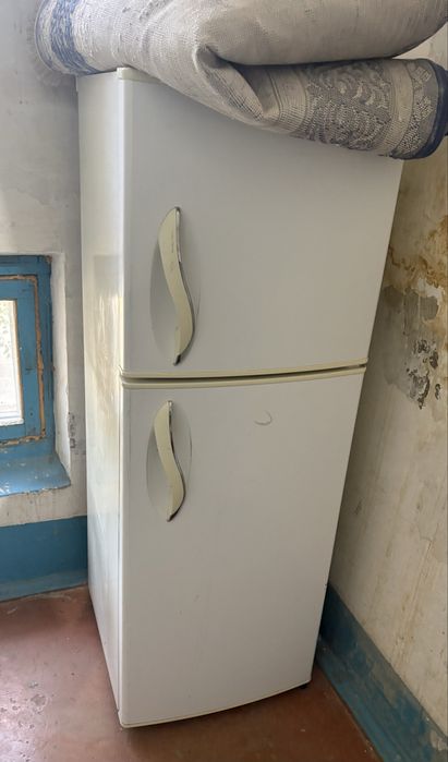 Продам холодильник не рабочий