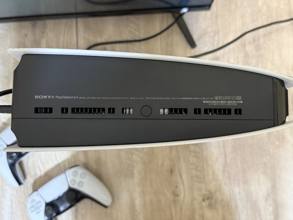 PlayStation 5 825GB Deluxe podpiskalik