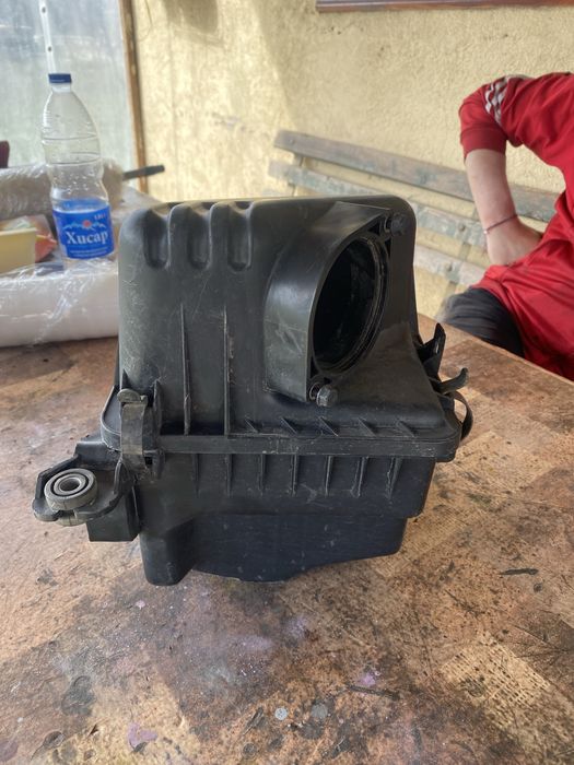 Кутия за въздушен филтър на киа сийд 1.6 дизел