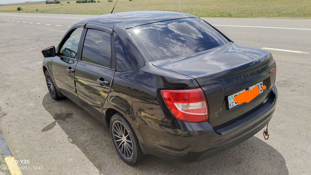 Продам Гранта фл 2020г.