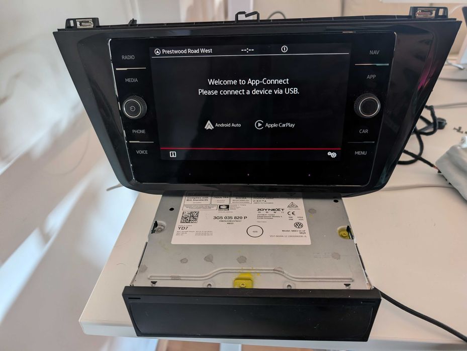 MIB3 Decodata Navigatie originala Passat Tiguan Volkswagen Golf mib2