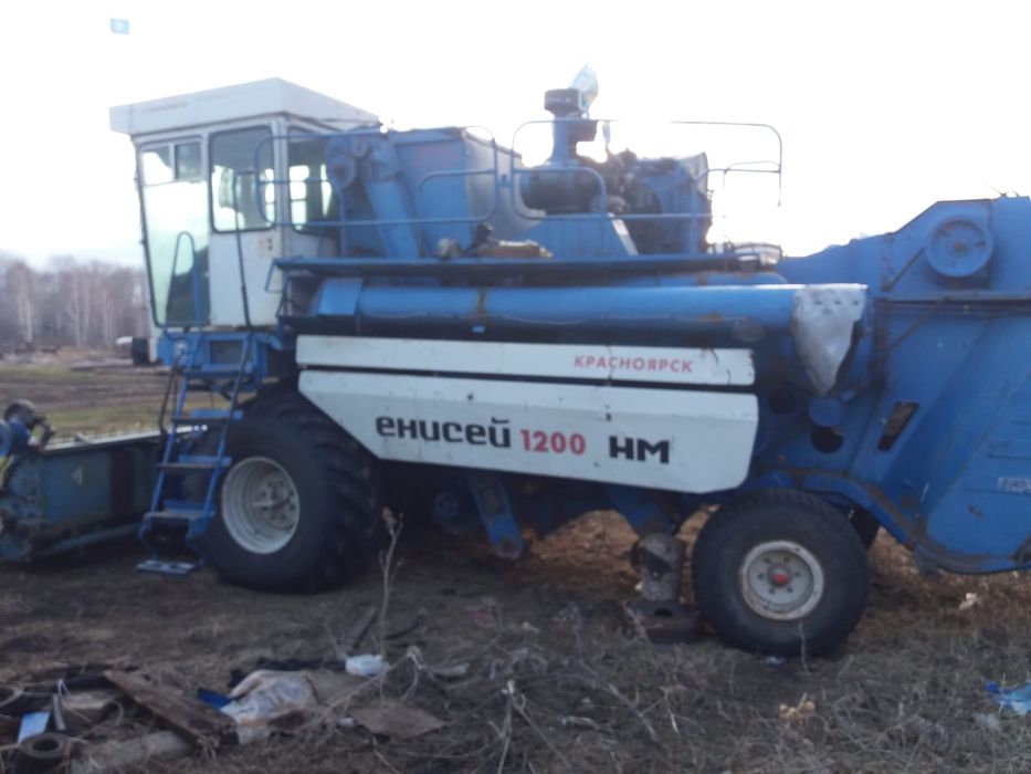 Продам комбайн Енисей