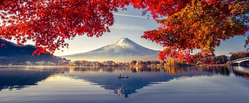 Предлагаем строительные услуги. Бригада строителей универсалов