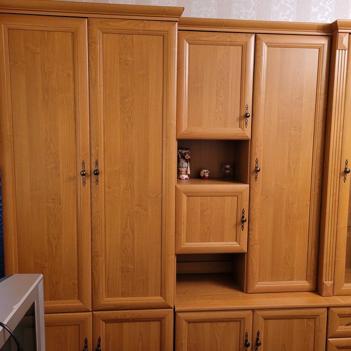 Продам стенку в гостиную