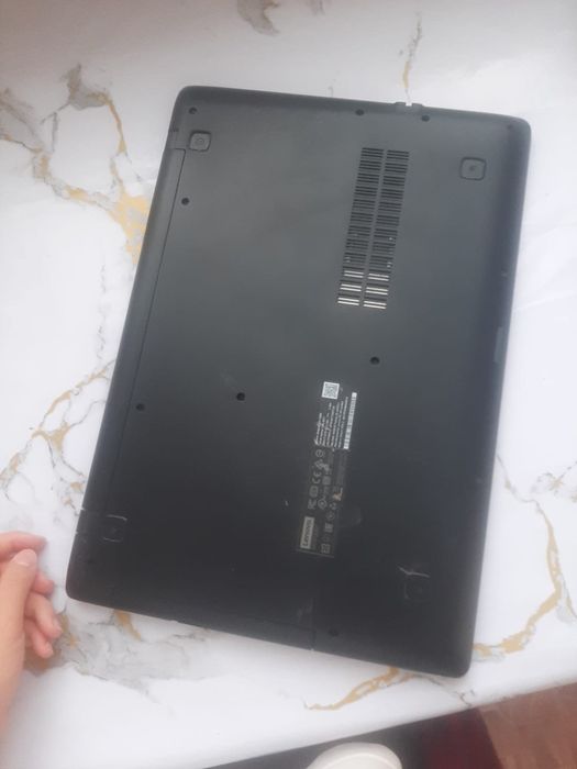 Ноутбук ленова в отличном состочнии