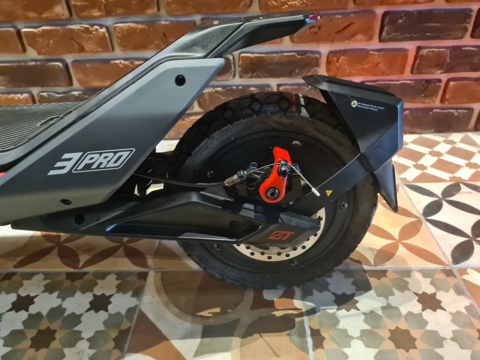 Trotineta electrica SEGWAY ZT3 PRO