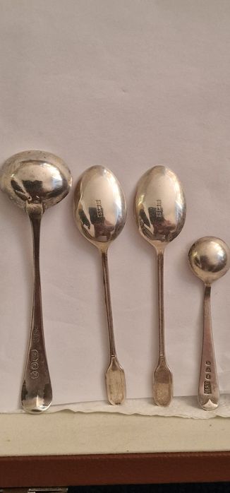 Tacâmuri din argint  marcat (925)