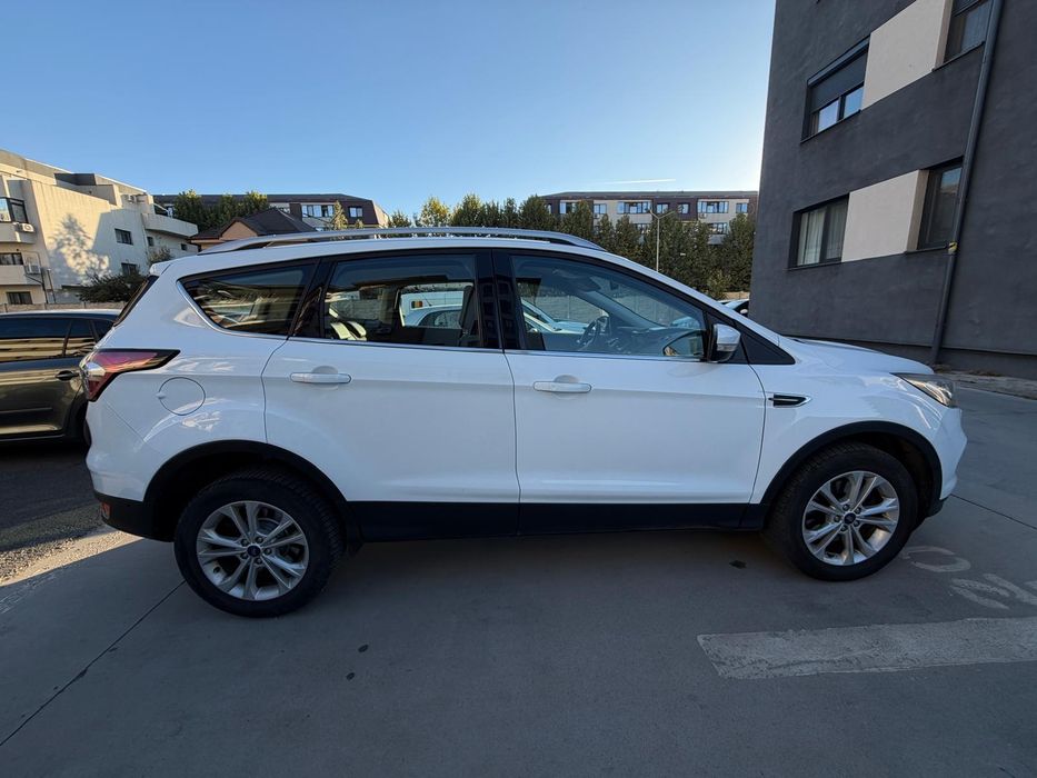 FORD Kuga 2019 — imagine 3