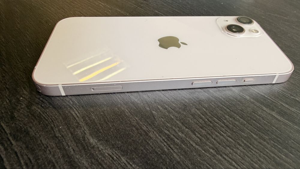 Розов iPhone 13 128 GB - отличен