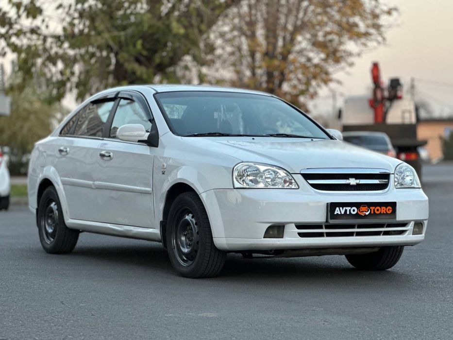 Продаётся Chevrolet Lasetti (MT) 1.8L 2010 года 1 позиция