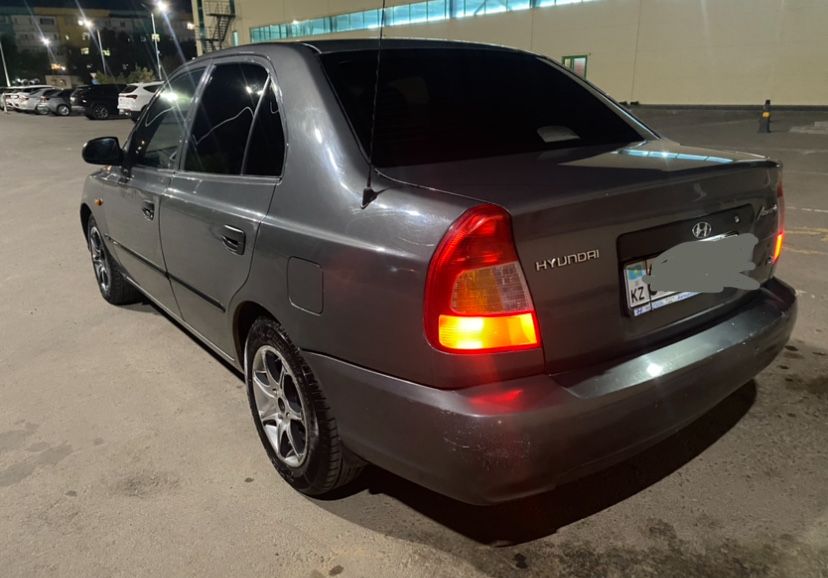 Hyundai acccent