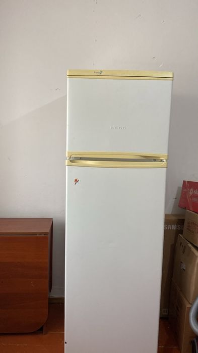 Продам холодильник