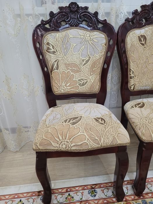 Срочно продам стулья