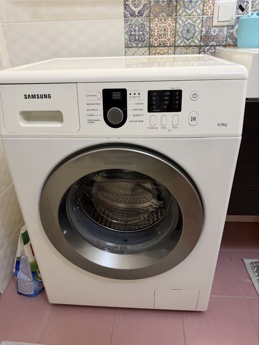 Продам Холодильник Атлант