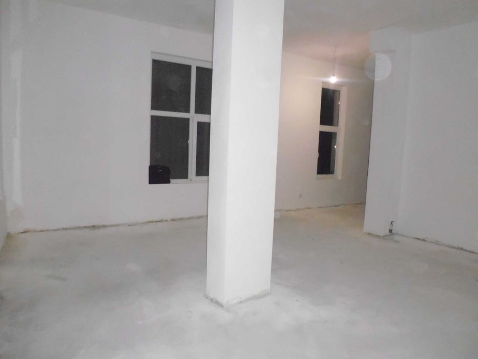 Магазин за отдаване под наем в ж.к. Люлин център, гр. София