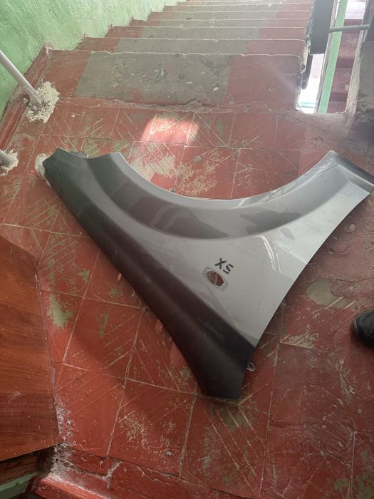 Део Джентра правый крыло