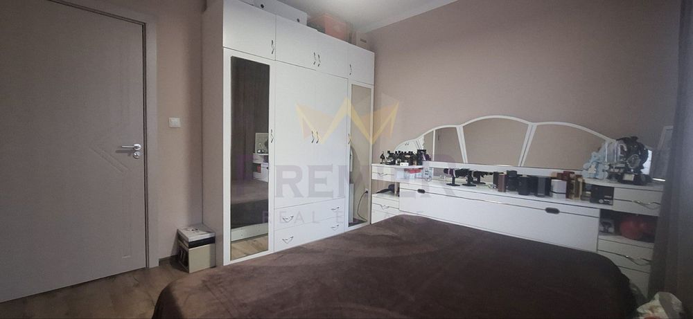 Продава се Тристаен апартамент в Варна, м-т Траката - 78 кв.м за 1373 €/кв.м - Снимка #4