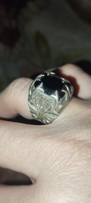 Кумуш узук сотилади