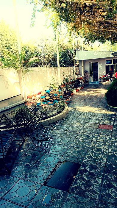 Срочно продаются дом  посёлок Чархин центр.