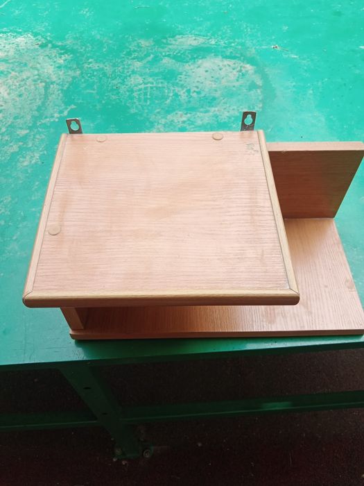 Полка для мелочей.