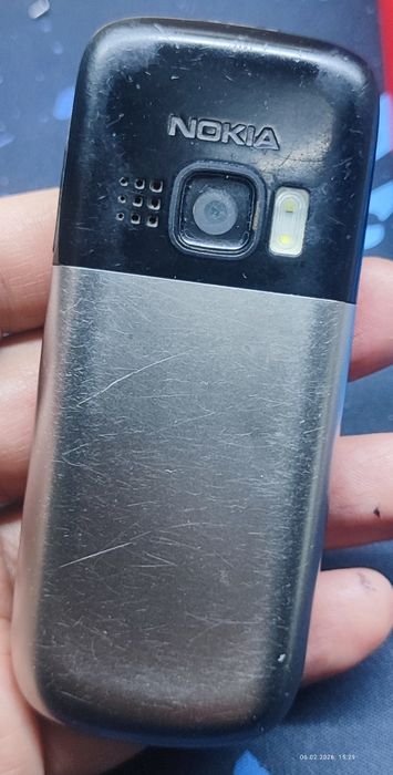 Продам Nokia 6303