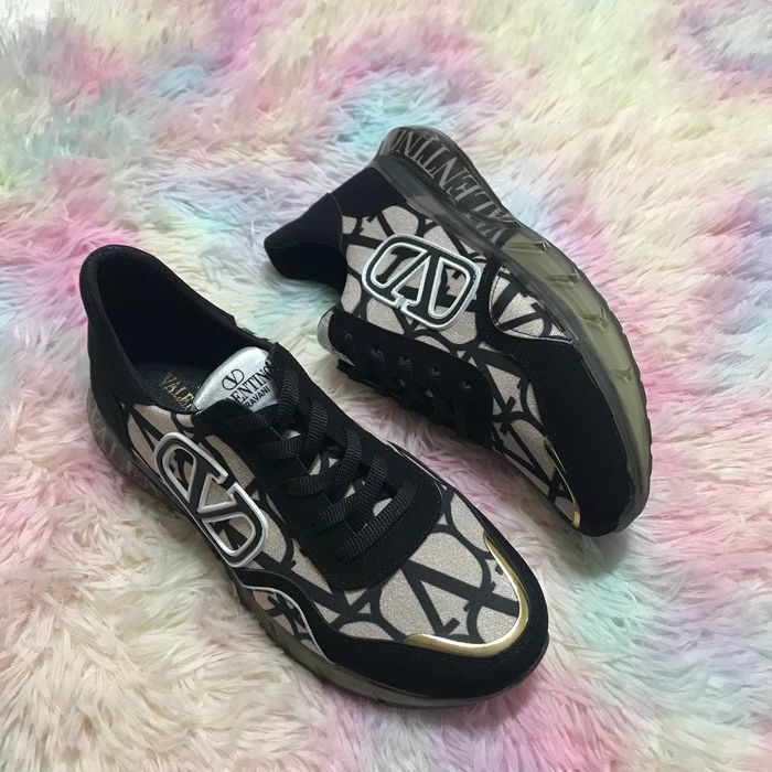 Adidasi diferite modele