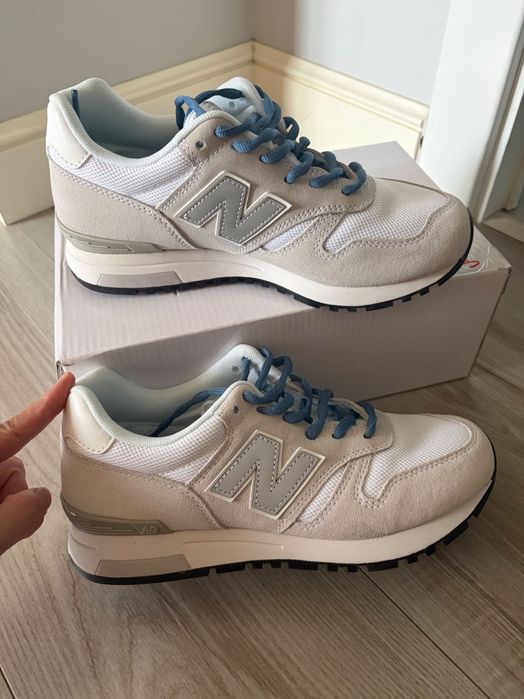 Продам кроссовки  New balance