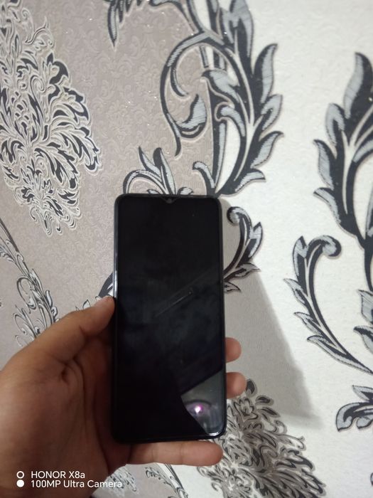 Infinix Hot 30i telefon
