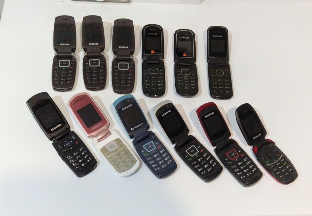 Telefon Samsung cu clapeta