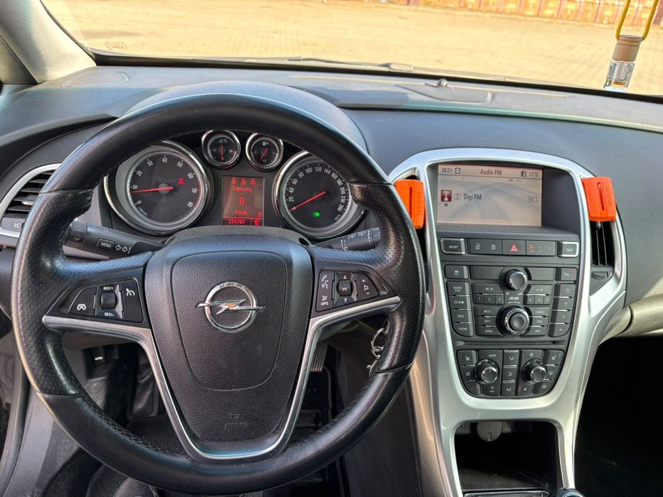 OPEL Astra 2010 — imagine 4