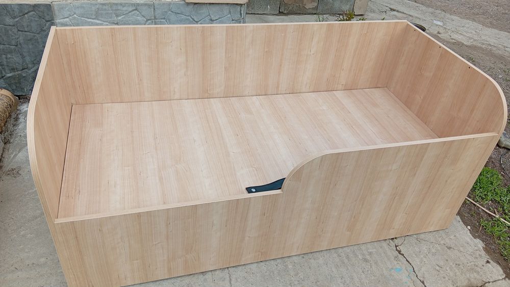 Кровать детская 2 штук