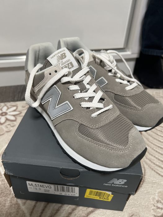 New balance piele intoarsa de dama marimea 40