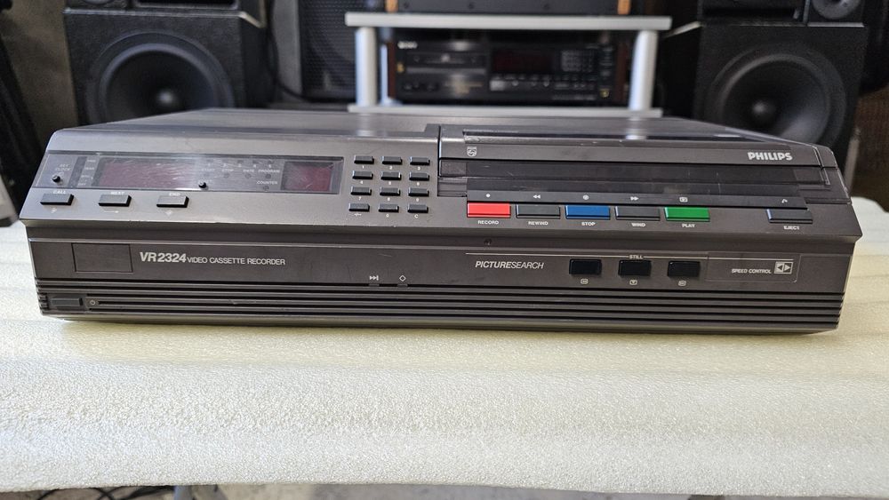 Philips VR2324 – Video2000
