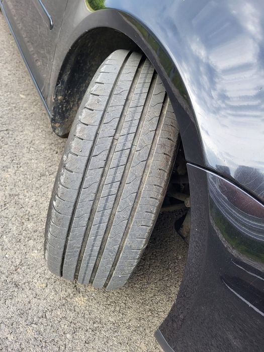 Vând golf 5 2.0 TDI 140 cai