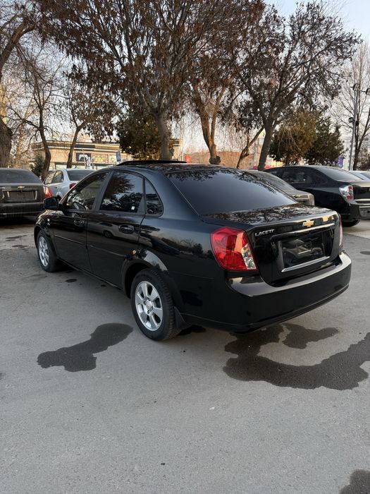 Gentra ideal holatdagisi